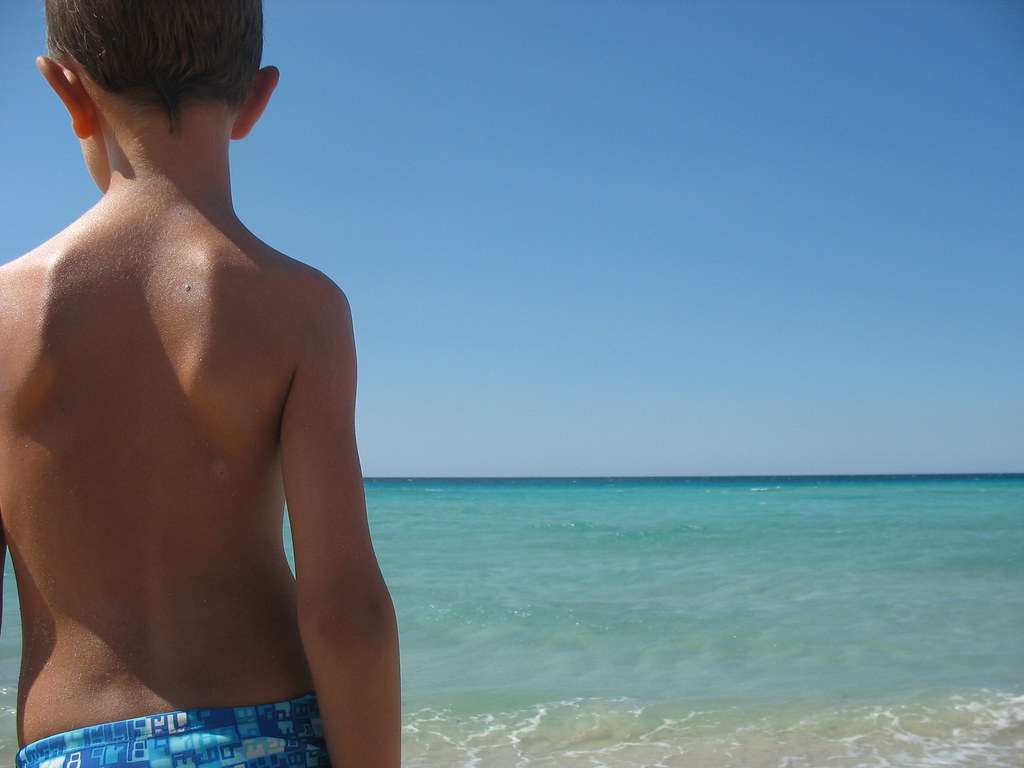 Haltungsasymmetrie bei Kindern: Was tun, wenn dein Kind schief ist?